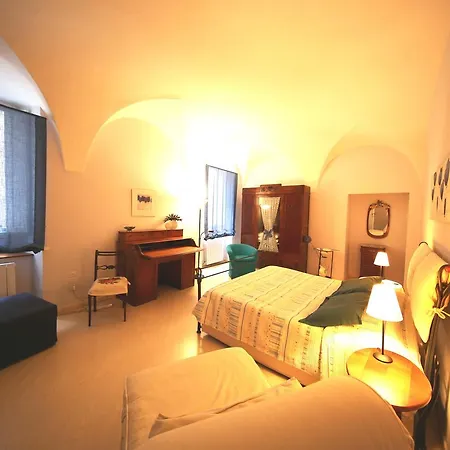 Sienahomeandsailing 1 Siena